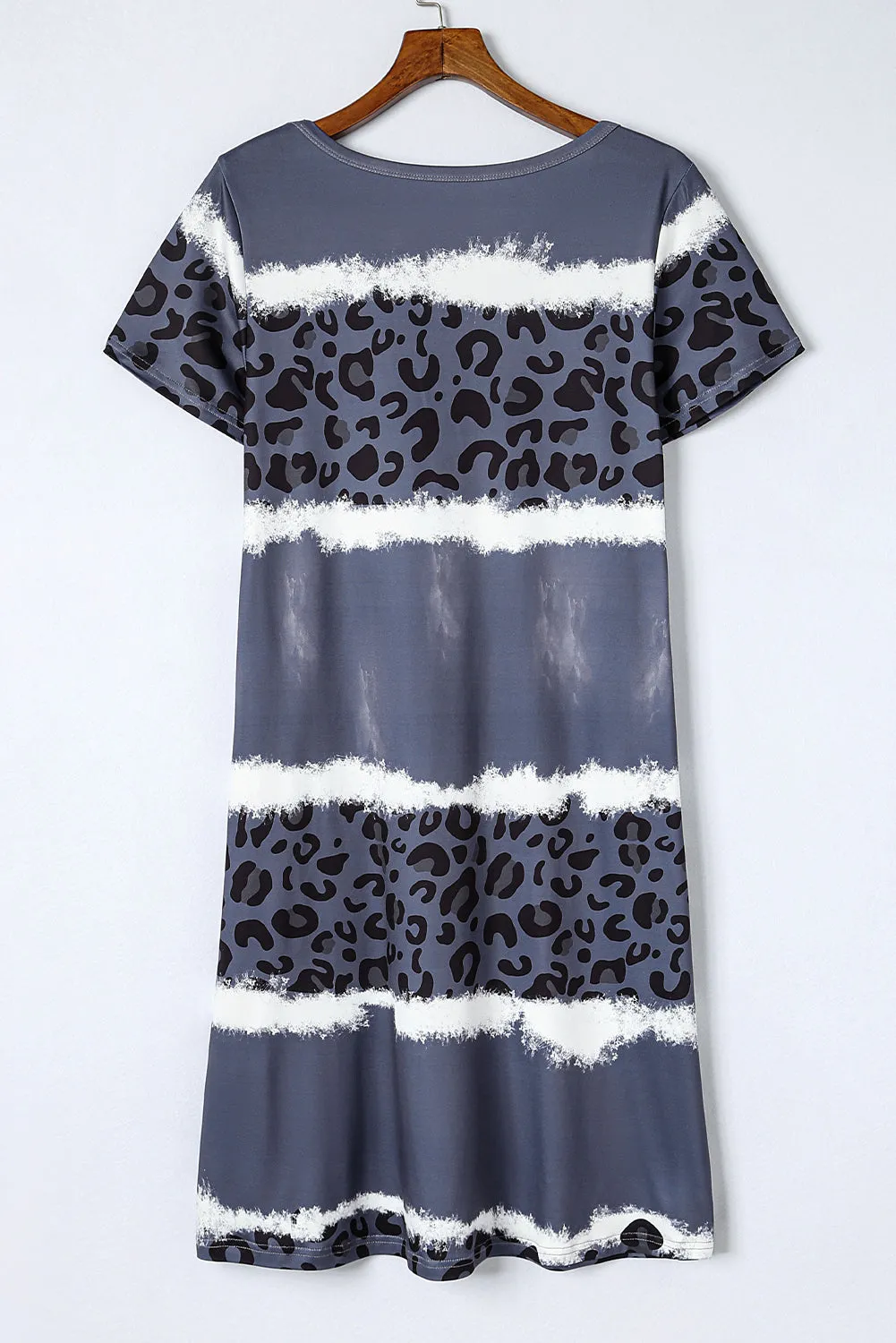 * APP EXCLUSIVE* Leopard Color Block V-Neck Short Sleeve Dress