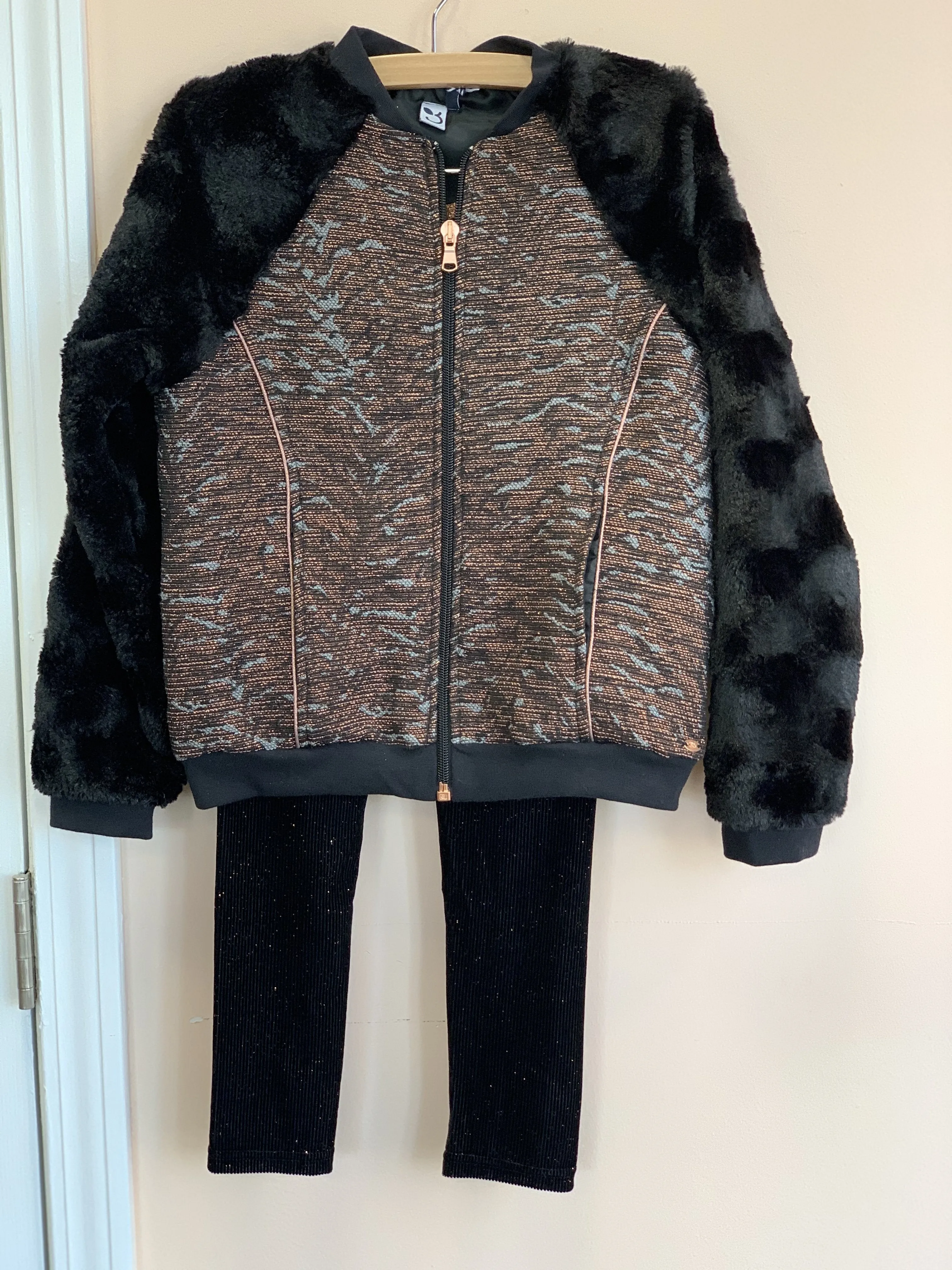 3Pommes Girls Black & Rose Gold Faux Fur Zip Up Jacket