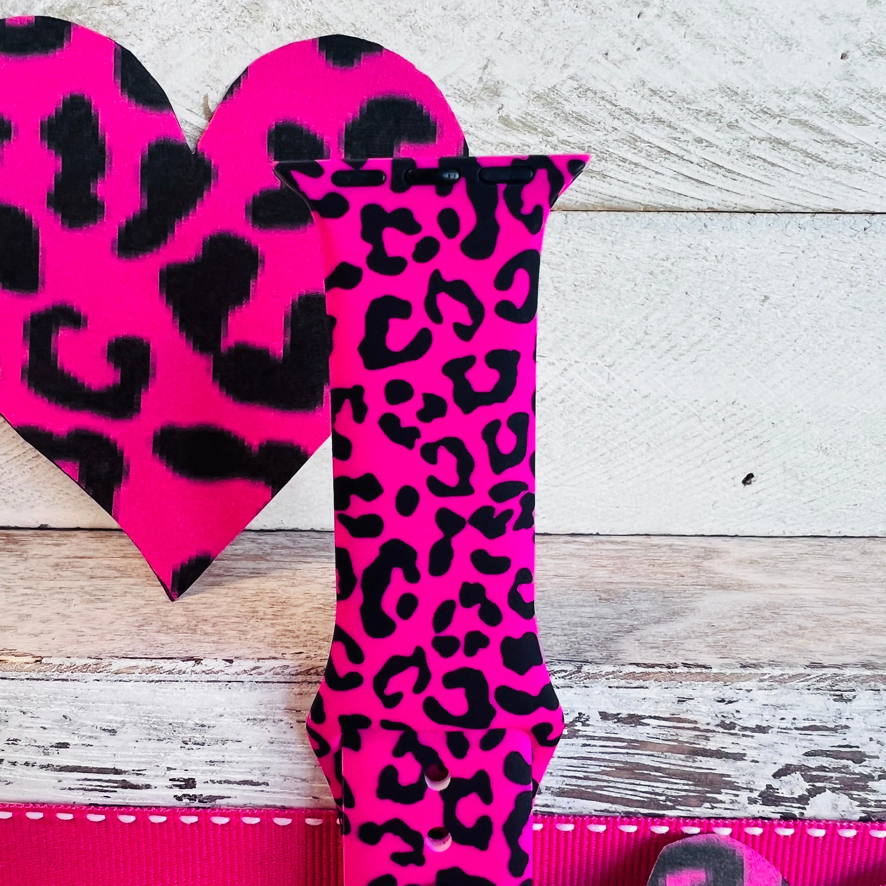 Barbiecore Pink Leopard Print Silicone Band For Apple Watch