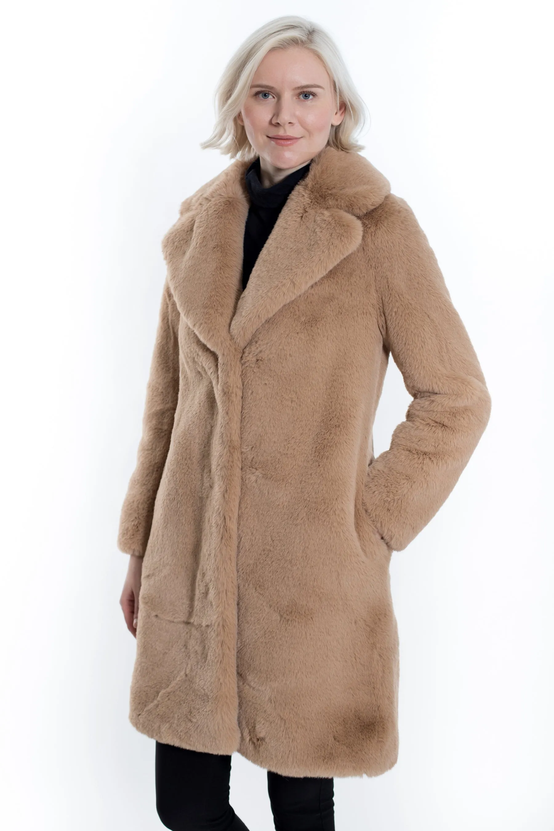 CALGARY - Long Plush Faux Fur Coat