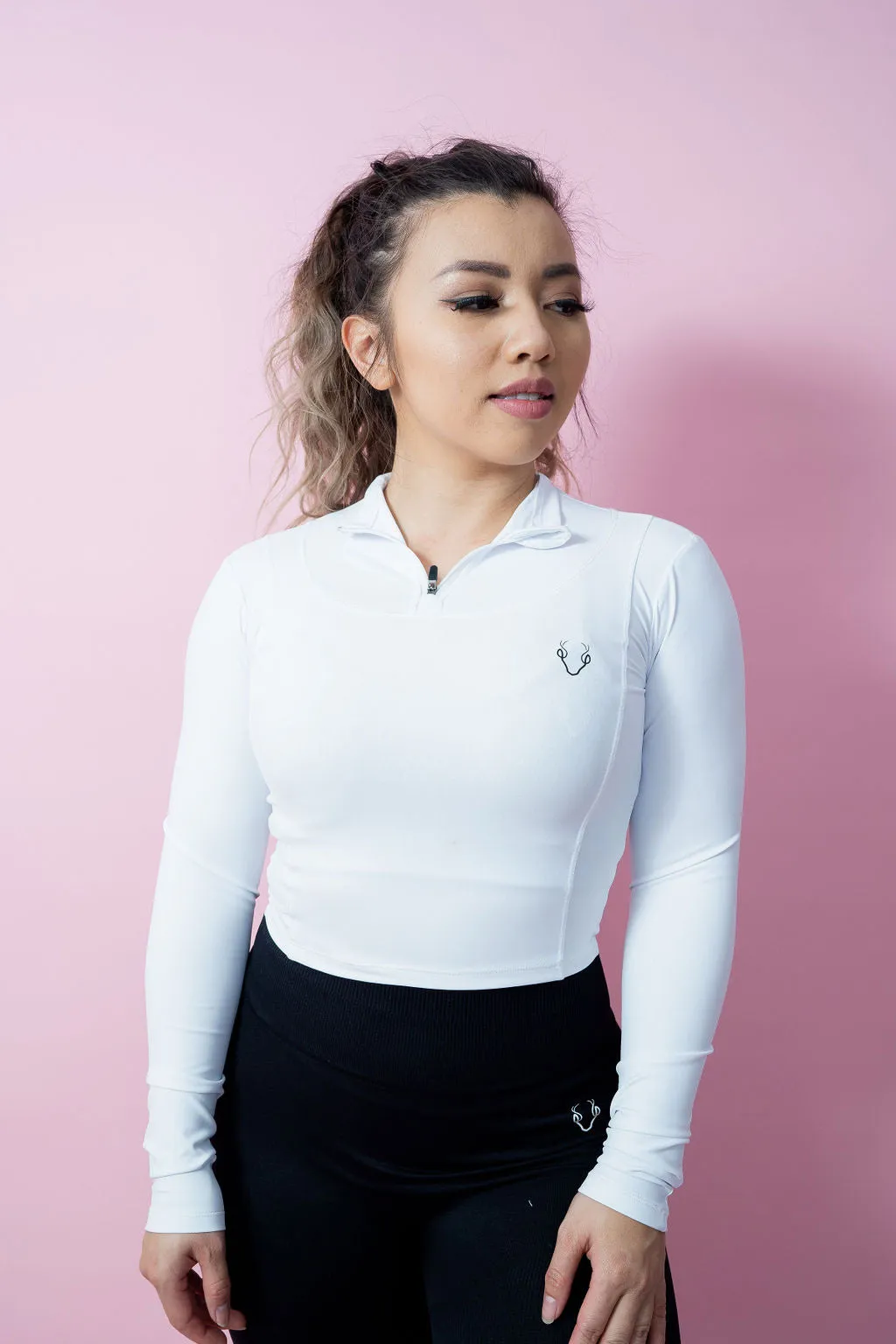 Cropped 1/4 Zip Compression Pull Over - White