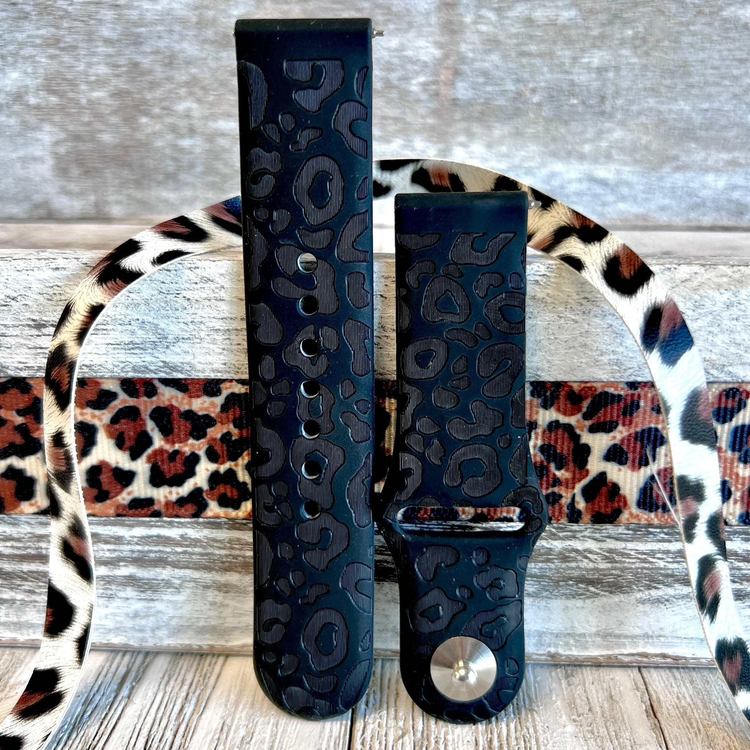 Engraved Black Leopard Silicone Band For Fitbit Versa 1/2