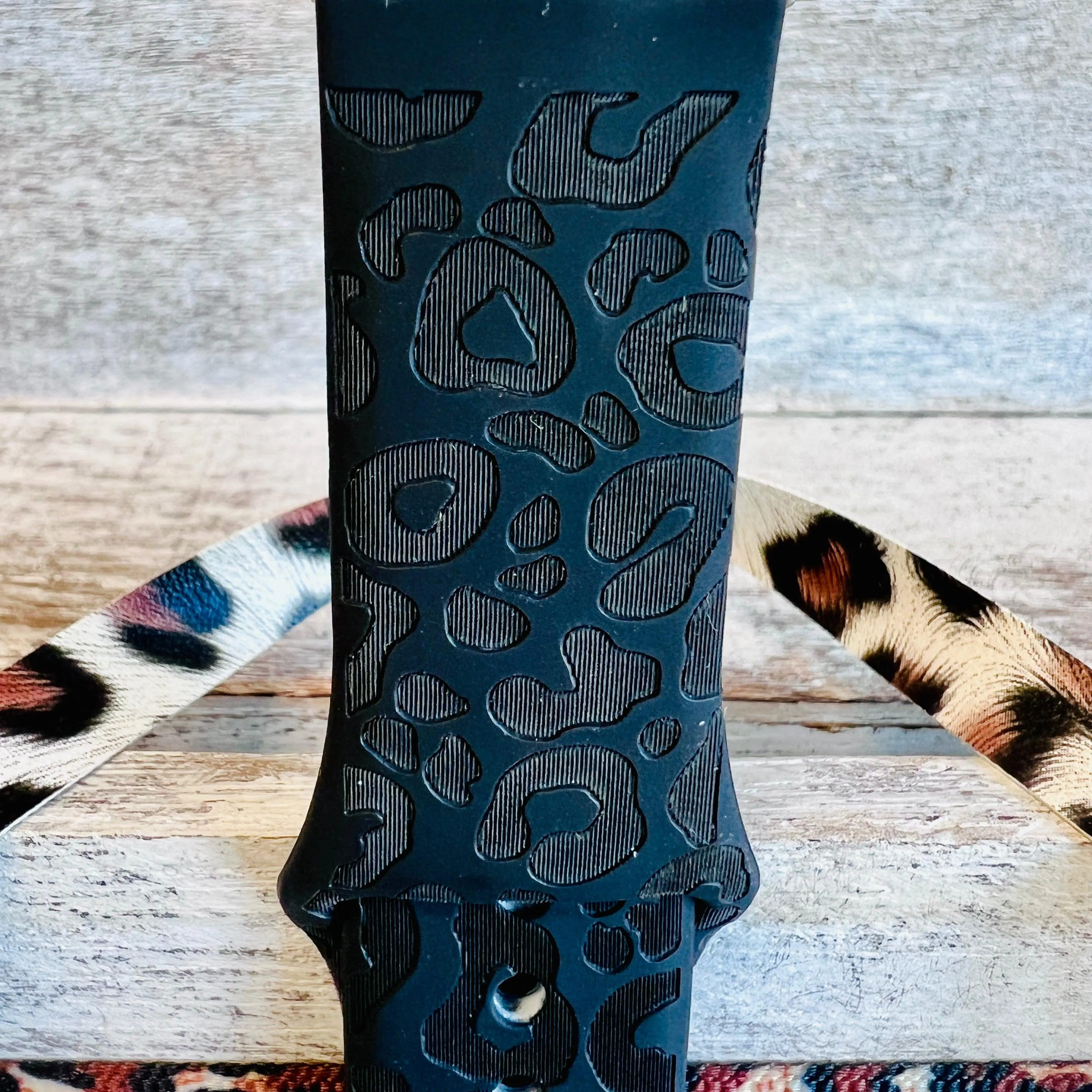 Engraved Black Leopard Silicone Band For Fitbit Versa 1/2