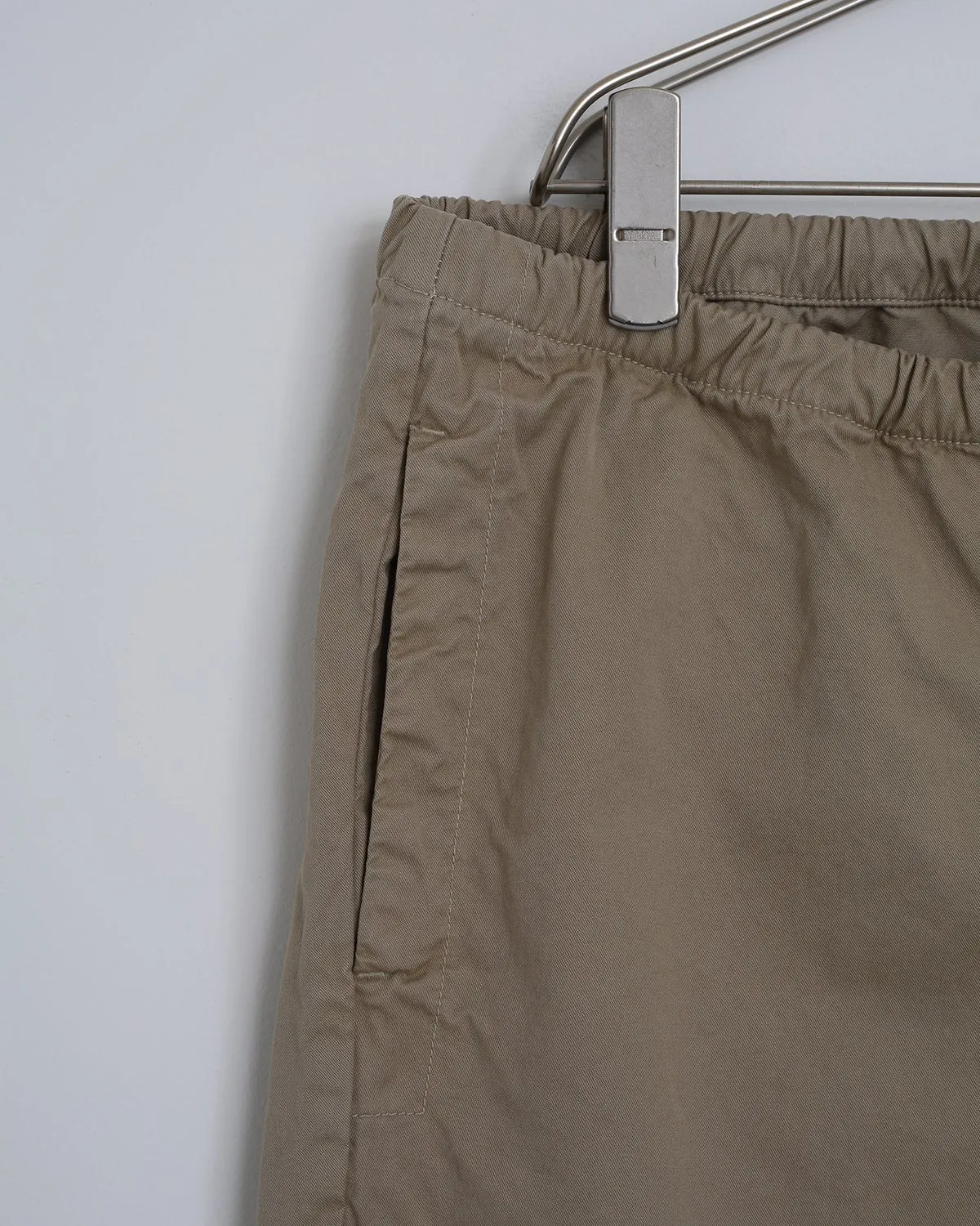 Lazy Chino in Khaki