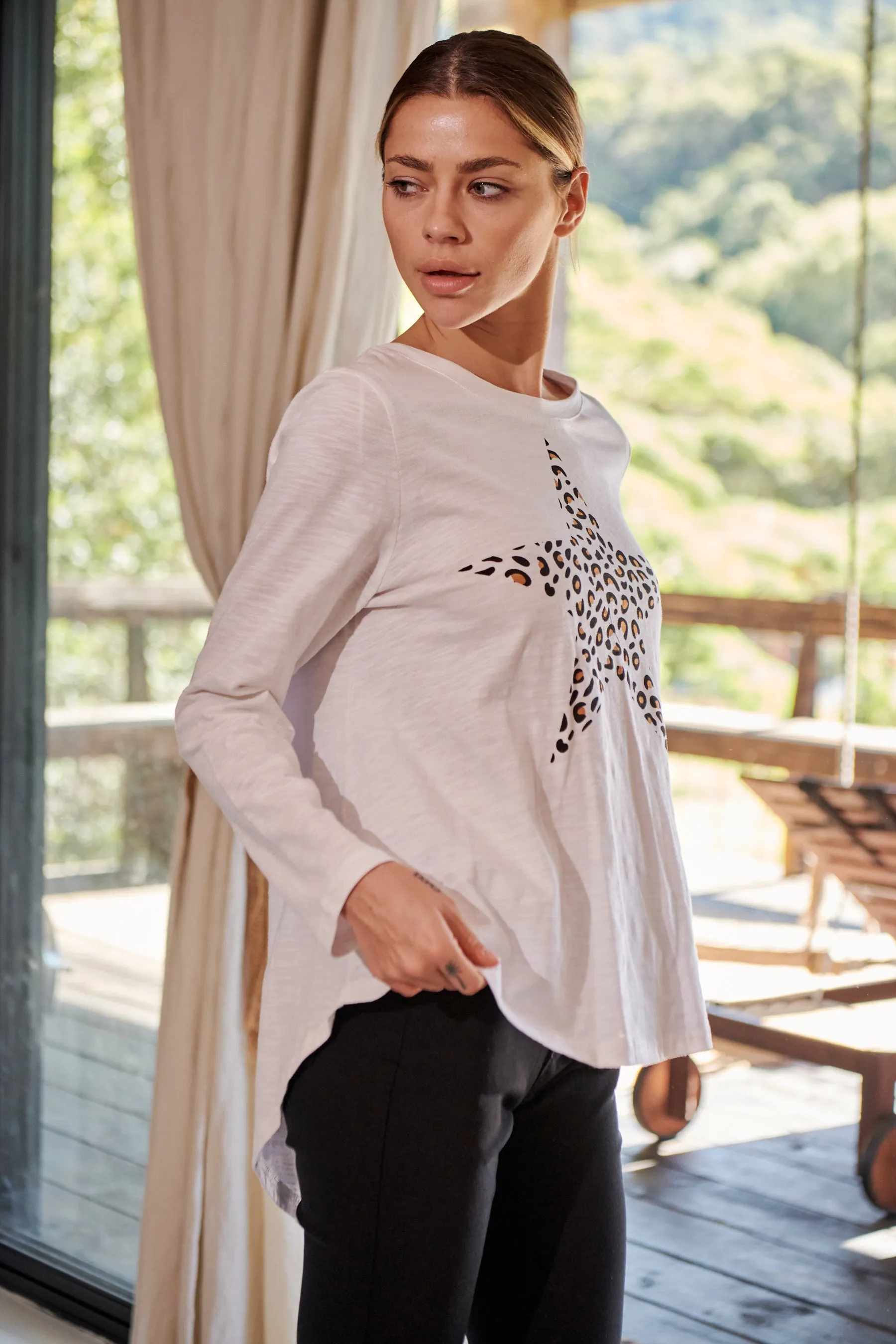Leo Star Leopard Brown Print White Long Sleeve Top