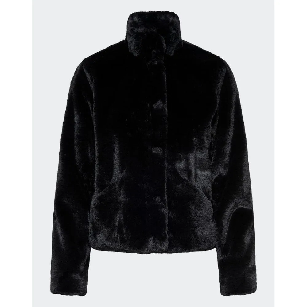 ONLY Onlnewvida Short Faux Fur Jacket in Black