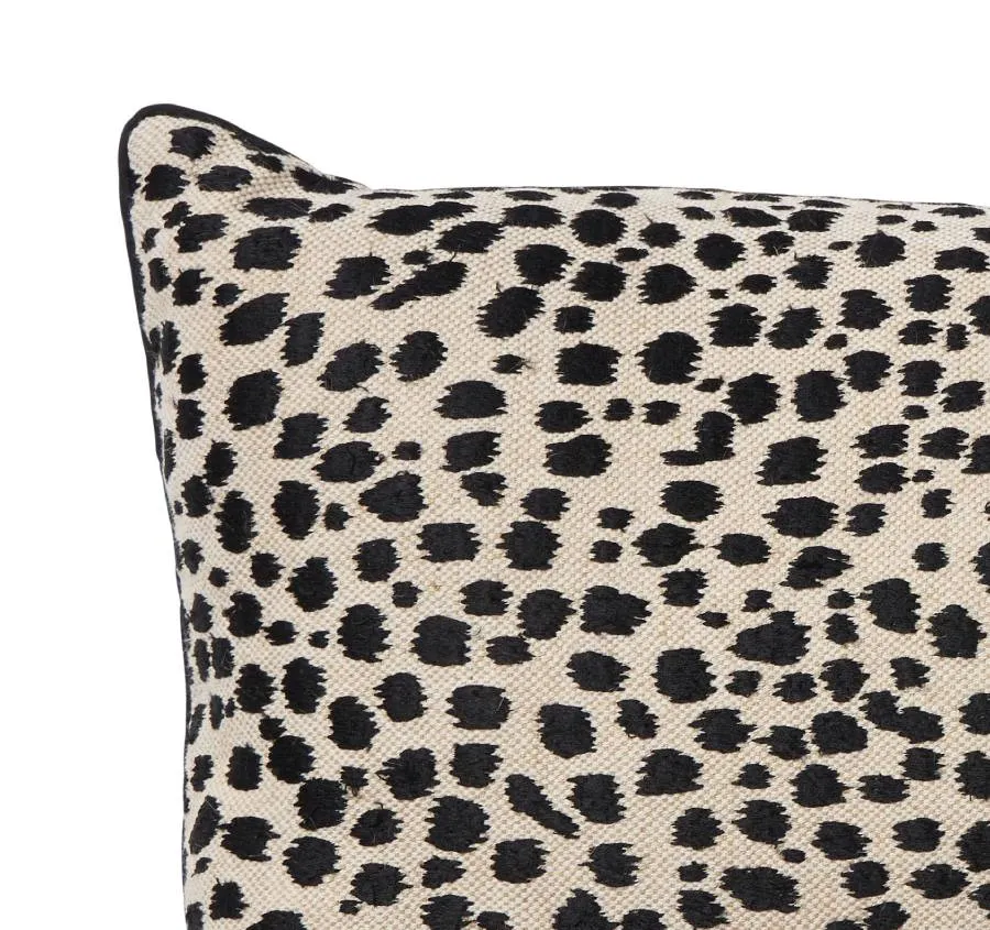 Serengeti 30x50cm Filled Cushion Sand