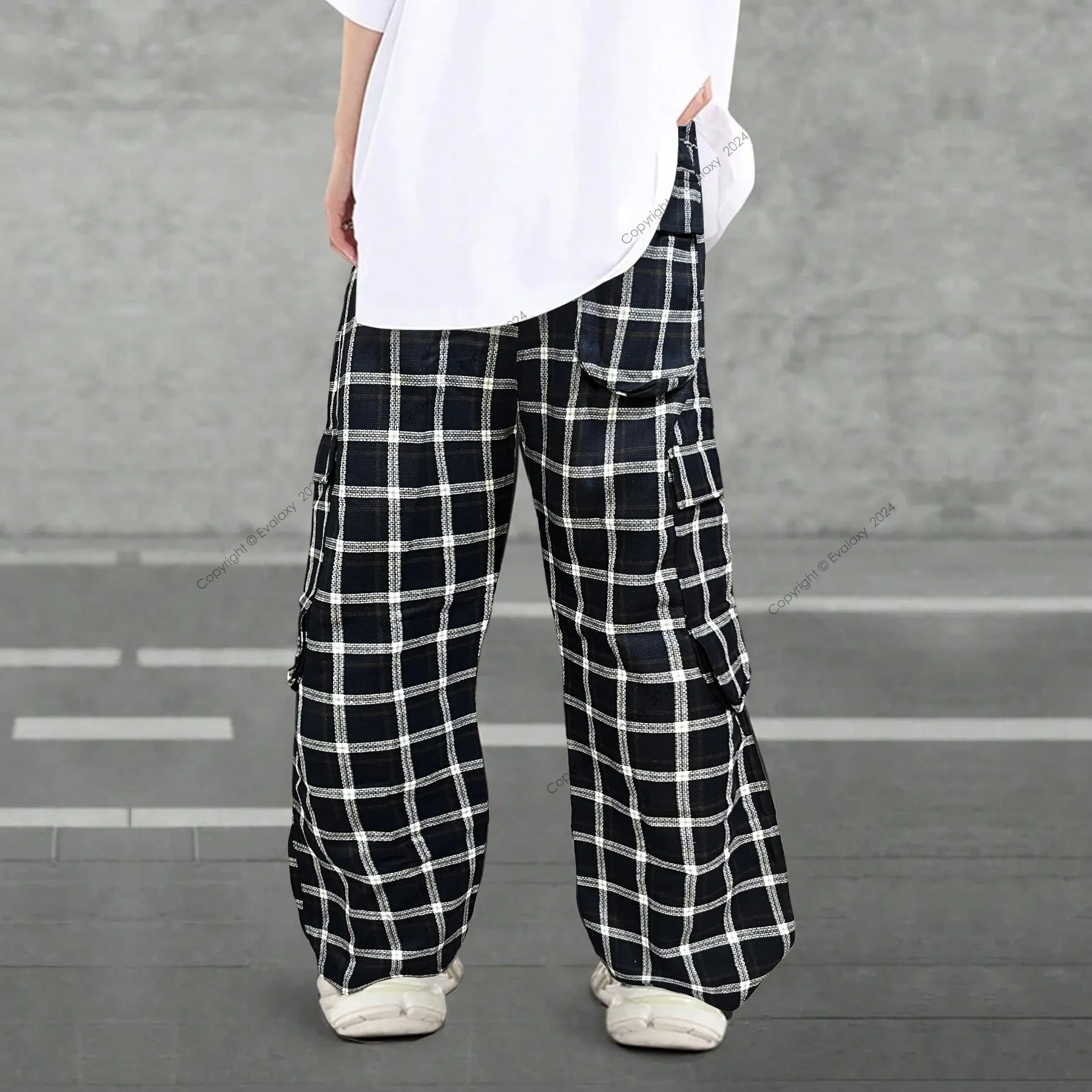 Unisex Dark NavyBlue Checkered Cargo Pants – Baggy Parachute Style for Men & Women